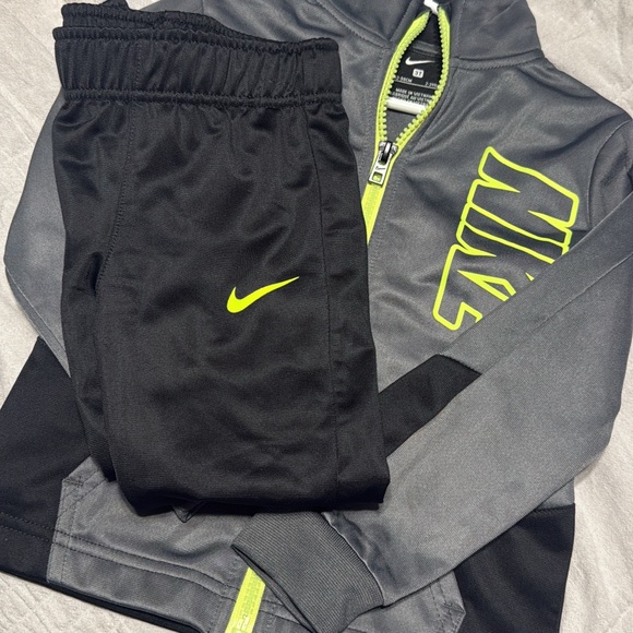 Nike Kids Black and Gray Tracksuit - Picture 1 of 1